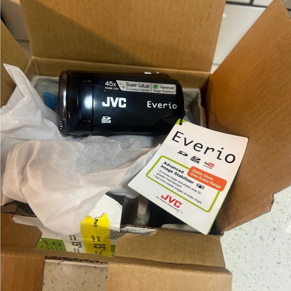 JVC Video Camera - Picture 2 of 3